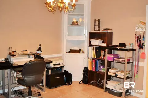 910 Wesley Ave, Mobile, AL 36609 photo 9