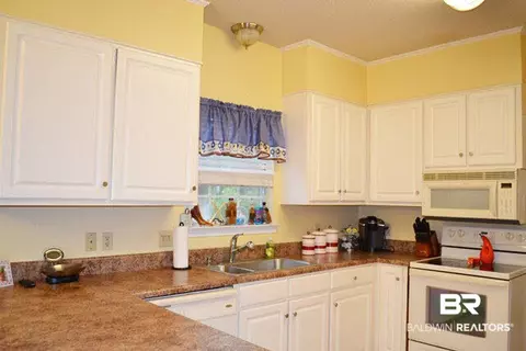 910 Wesley Ave, Mobile, AL 36609 photo 5