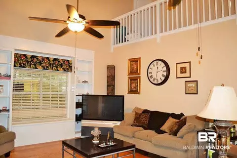 910 Wesley Ave, Mobile, AL 36609 photo 3