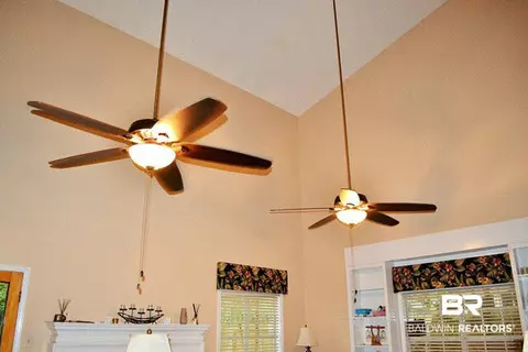 910 Wesley Ave, Mobile, AL 36609 photo 4