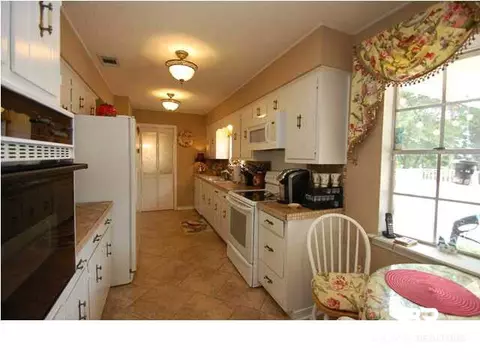2000 Marian Dr, Mobile, AL 36695 photo 5