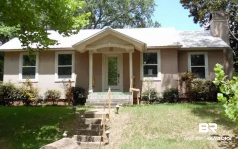 321 2nd St, Chickasaw, AL 36611 photo 1