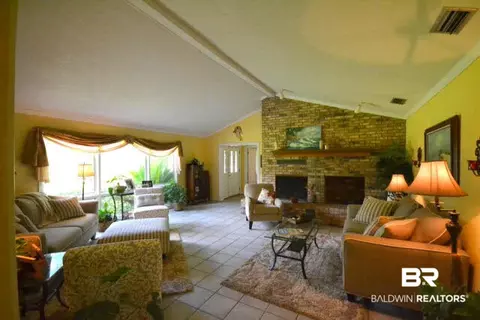 4082 Dawson Dr, Mobile, AL 36619 photo 2