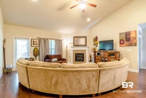 7145 Pierson Dr, Mobile, AL 36619 photo 3