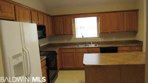 811 E Willow Pointe Dr, Mobile, AL 36695 photo 4