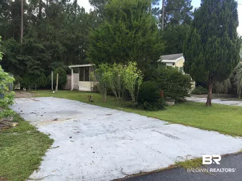 155 Defuniak Loop, Lillian, AL 36549 photo 2