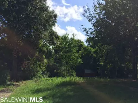 565 Marcus Dr, Mobile, AL 36609 photo 4