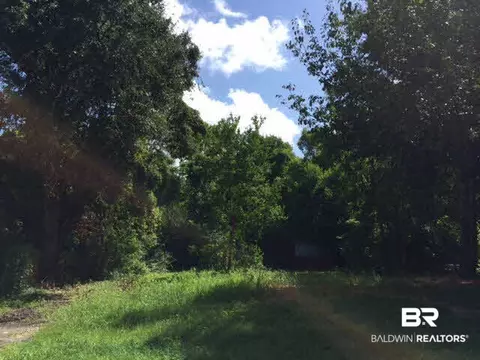 565 Marcus Dr, Mobile, AL 36609 photo 3