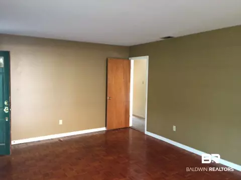 3614 San Juan Dr, Mobile, AL 36609 photo 2