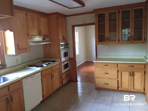 3614 San Juan Dr, Mobile, AL 36609 photo 3