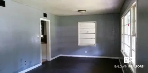 954 Kenny St, Mobile, AL 36606 photo 3