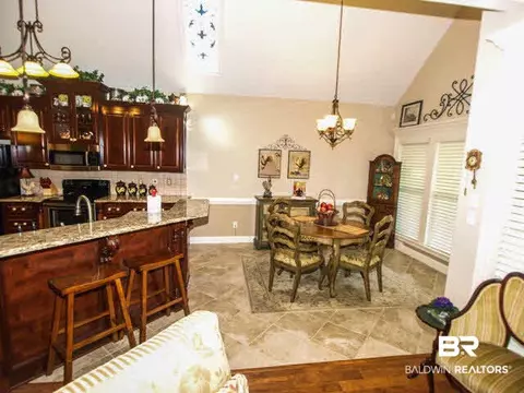 735 Natchez Trail Ct, Mobile, AL 36609 photo 7