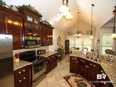 735 Natchez Trail Ct, Mobile, AL 36609 photo 8