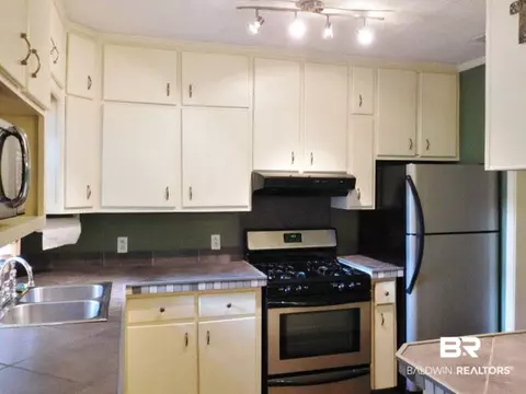 27 Chadwick Ct, Mobile, AL 36606 photo 6