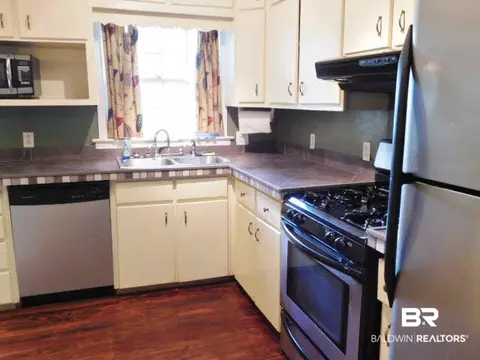 27 Chadwick Ct, Mobile, AL 36606 photo 8