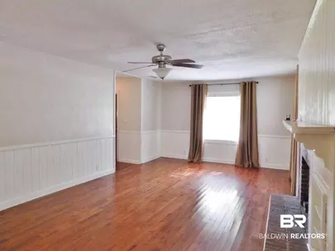 27 Chadwick Ct, Mobile, AL 36606 photo 3
