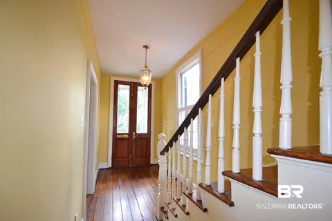 207 S Cedar St, Mobile, AL 36602 photo 2