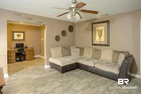 4589 Cindy Dr, Mobile, AL 36619 photo 2