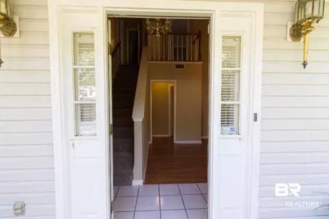 809 Henckley Ave, Mobile, AL 36609 photo 4