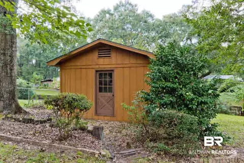 605 E Gilbert Dr, Satsuma, AL 36572 photo 8