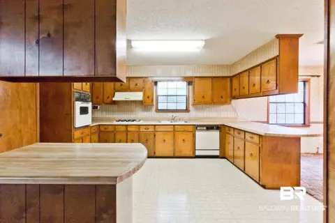 605 E Gilbert Dr, Satsuma, AL 36572 photo 11