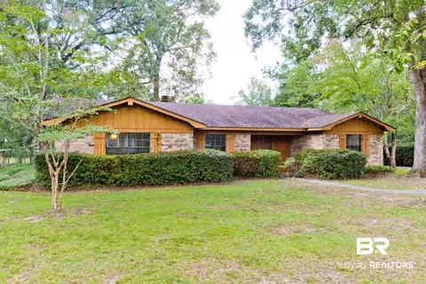605 E Gilbert Dr, Satsuma, AL 36572 photo 1