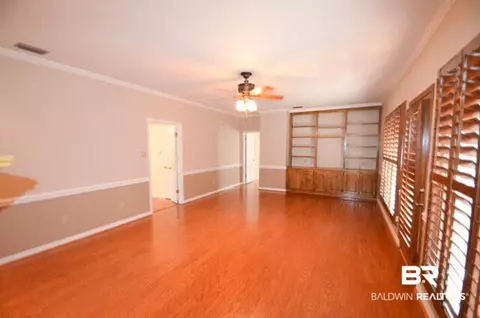 5709 S Regency Ct, Mobile, AL 36609 photo 3