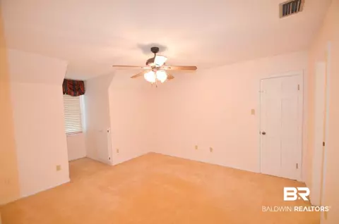 5709 S Regency Ct, Mobile, AL 36609 photo 9