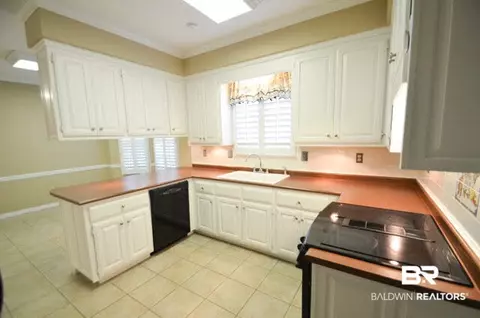 5709 S Regency Ct, Mobile, AL 36609 photo 21