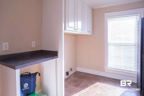 3311 Meadow Ln, Mobile, AL 36618 photo 9