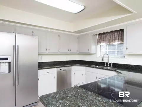 5805 Helen Dr, Mobile, AL 36618 photo 6