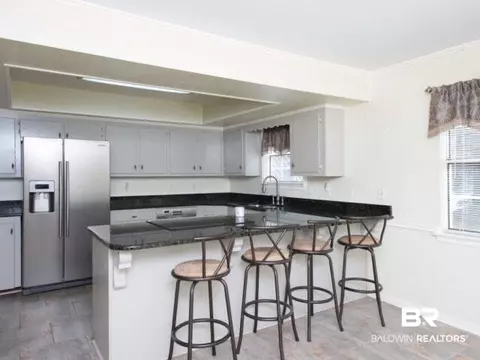 5805 Helen Dr, Mobile, AL 36618 photo 5