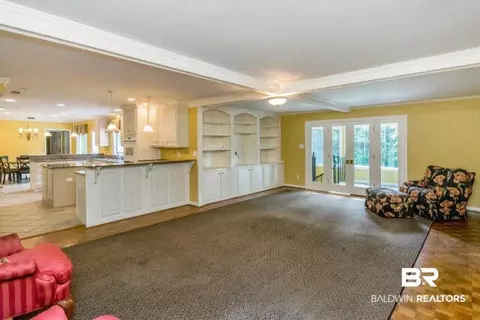 266 Suffolk Rd, Mobile, AL 36608 photo 2