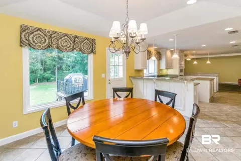 266 Suffolk Rd, Mobile, AL 36608 photo 6