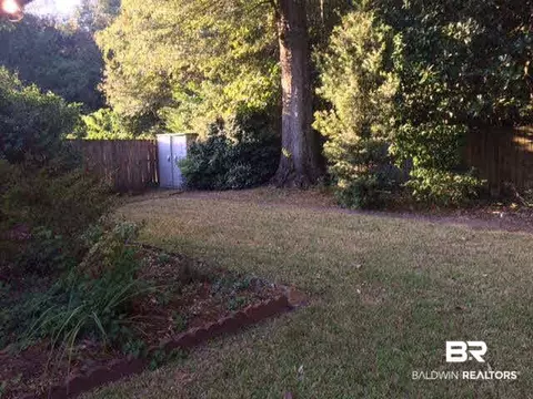 4028 Hillcrest Ln, Mobile, AL 36693 photo 4