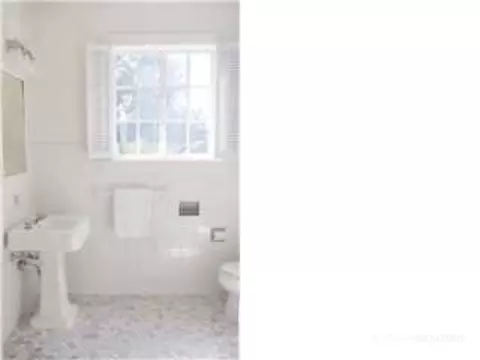 211 Woodlands Ave, Mobile, AL 36607 photo 14