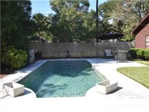 211 Woodlands Ave, Mobile, AL 36607 photo 4