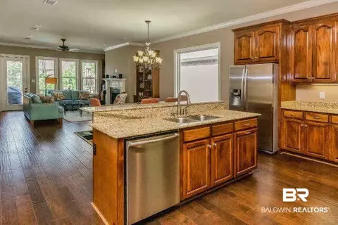 3552 Rue Royal, Mobile, AL 36693 photo 2