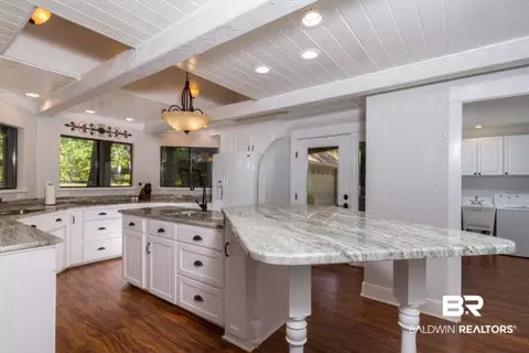 9516 Neumann Dr, Elberta, AL 36530 photo 4