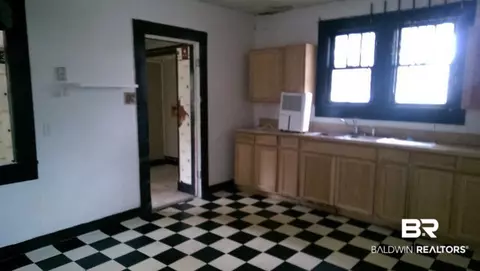 209 Ogden Ave, Mobile, AL 36607 photo 2