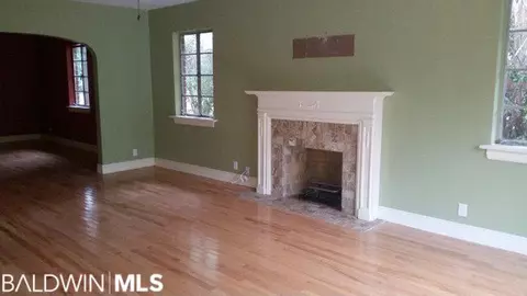 1157 Harvard Dr, Mobile, AL 36618 photo 2