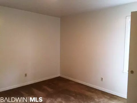 1121 E Chalet Dr, Mobile, AL 36608 photo 9