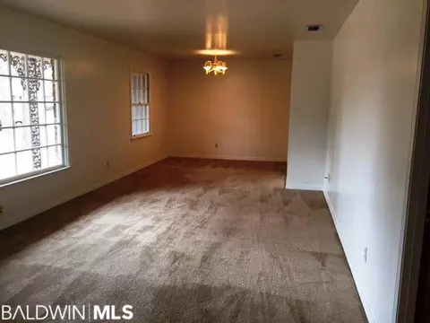1121 E Chalet Dr, Mobile, AL 36608 photo 5