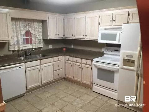 401 Lakeview Dr, Mobile, AL 36695 photo 7