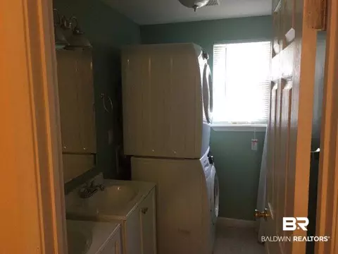 401 Lakeview Dr, Mobile, AL 36695 photo 13