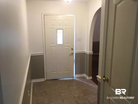 401 Lakeview Dr, Mobile, AL 36695 photo 5