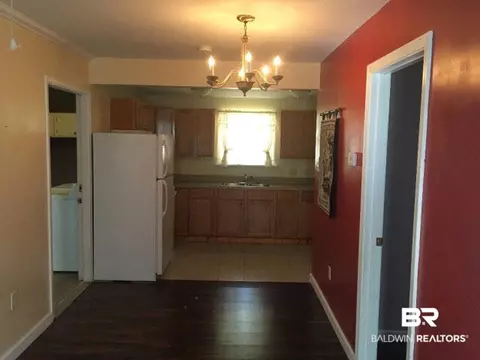 401 Lakeview Dr, Mobile, AL 36695 photo 9