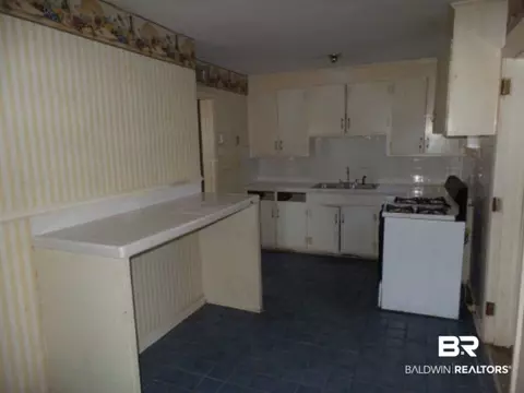 1700 Hurtel St, Mobile, AL 36605 photo 3