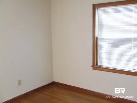 12 Elizabeth Ave, Chickasaw, AL 36611 photo 7