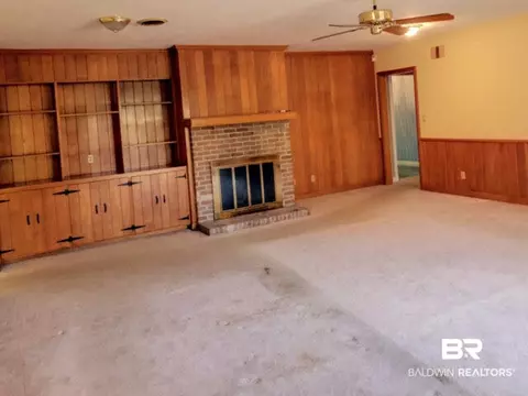 303 E Laurel St, Atmore, AL 36502 photo 7